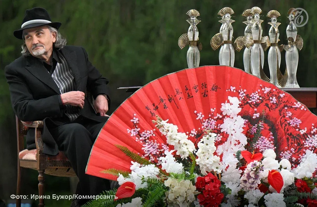 XXXIV церемония вручения Первой театральной премии \"Хрустальная Турандот\" в музее-заповеднике \"Архангельское\". Продюсер, режиссер, президент национальной премии \"Хрустальная Турандот\" Борис Беленький на церемонии.